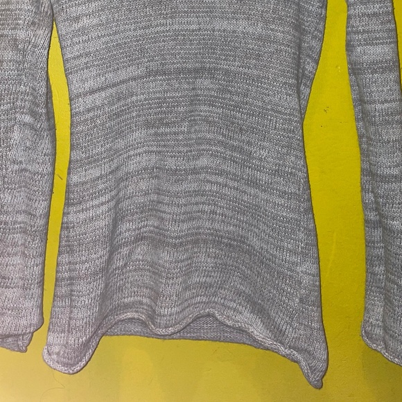 Columbia Turtleneck - Picture 2 of 3